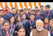 CWG विजेताओं से मिले PM मोदी, खिलाड़ियों का बढ़ाया हौसला; शेयर किया दमदार VIDEO