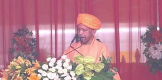 शहीदों के बलिदान को CM योगी का नमन, स्वतंत्रता दिवस पर परिजनों का हुआ सम्मान